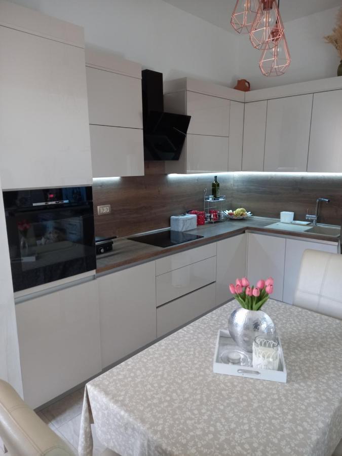 Apartman Beti Apartment Опатия Екстериор снимка