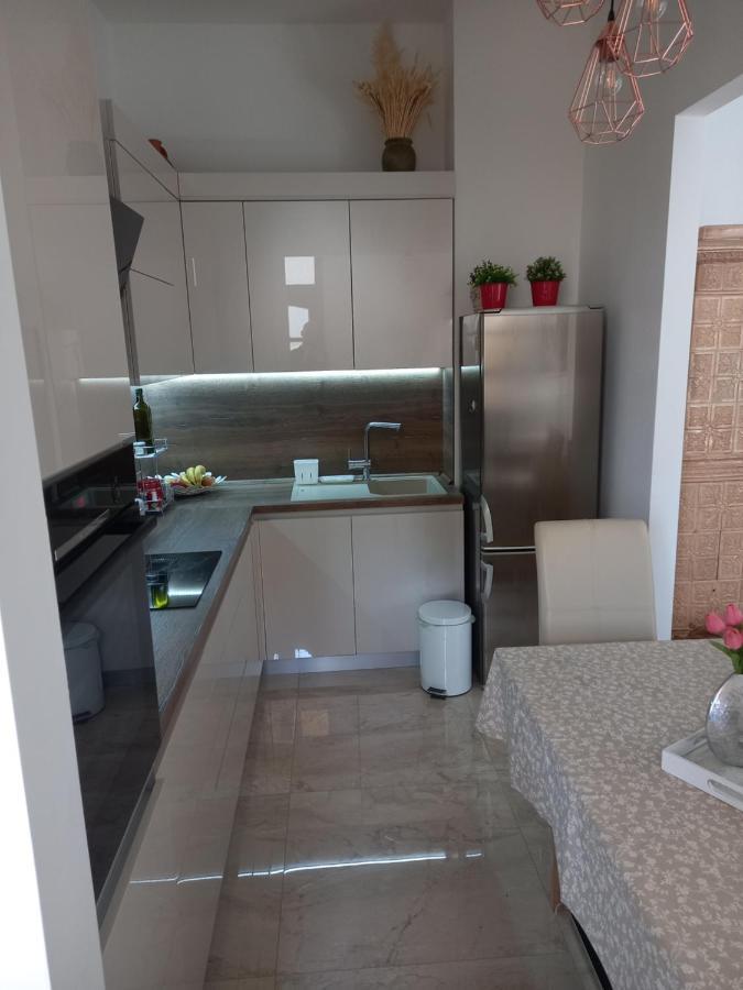 Apartman Beti Apartment Опатия Екстериор снимка